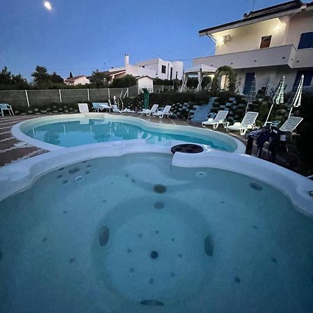 B&B Villa Alma San Costanzo ภายนอก รูปภาพ